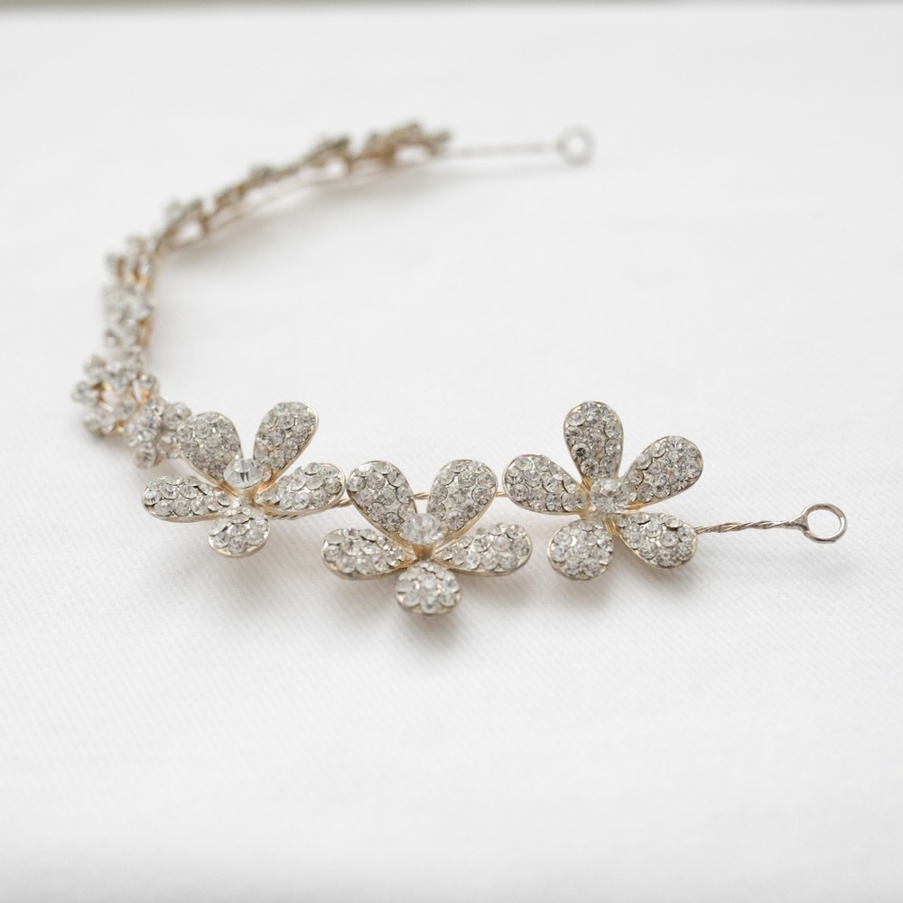 . Bridal crystal hairpiece